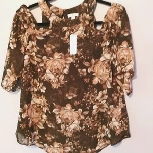 New tags attached - Floral cold shoulder size M